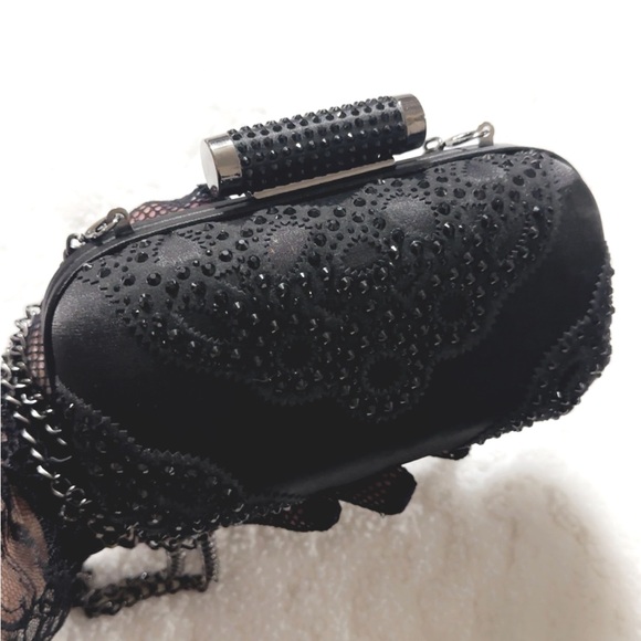 NWOT Badgley Mischka Clutch Crossbody Bag 8.5” X 5” REMOVABLE BLACK STRAP - Picture 1 of 7